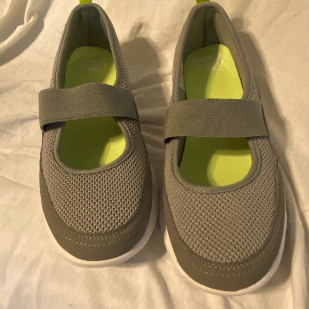 Crane Memory Foam Women’s Slip On Shoes